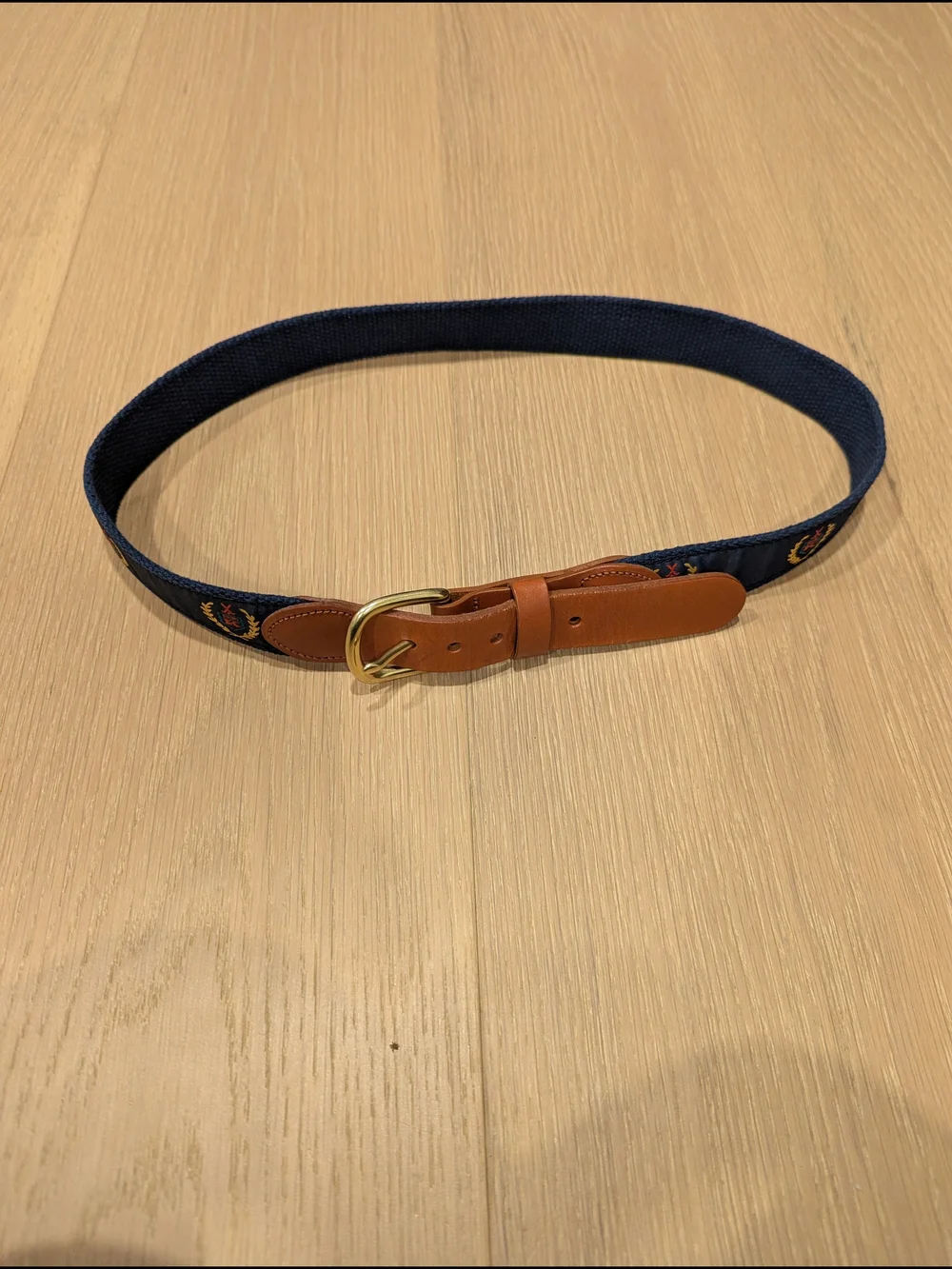 Navy Embroidered Golf Themed Belt with Tan Leather Accents Size S?